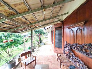 Rumah Tanah Luas 5 Kamar Tidur 5 Mnt ke Living Plaza Pamulang J-42963