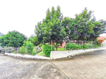 Rumah Tanah Luas 5 Kamar Tidur 5 Mnt ke Living Plaza Pamulang J-42963