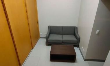ONEUPTOWNSOUTH20BX: For Sale Fully Furnished 1BR no Balcony Unit in One Uptown BGC