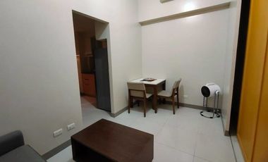 ONEUPTOWNSOUTH20BX: For Sale Fully Furnished 1BR no Balcony Unit in One Uptown BGC
