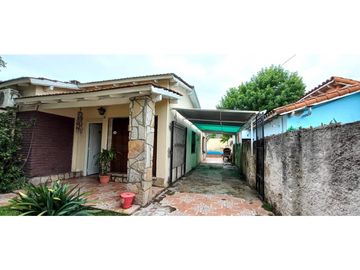 venta casa 3 amb con pileta  paso del rey