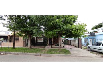 venta casa 3 amb con pileta  paso del rey