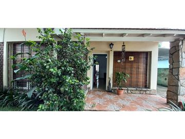 venta casa 3 amb con pileta  paso del rey