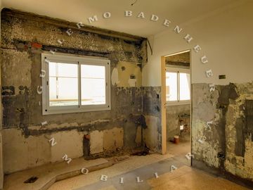 IMPERDIBLE INVERSIÓN EN BAHÍA BLANCA - PISO COMPLETO USD 100.000