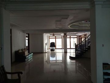 Rumah Sukomanunggal , Strategis, Siap Huni