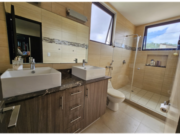 Se Vende Casa en Costa Verde