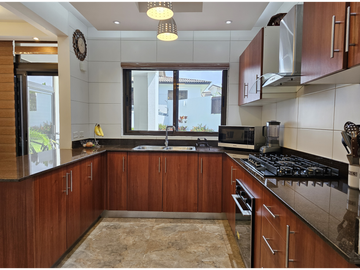 Se Vende Casa en Costa Verde