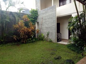 Rumah 2 Lantai Luas 375 di Villa Puncak Tidar kota Malang