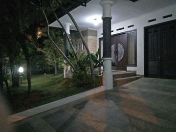 Rumah 2 Lantai Luas 375 di Villa Puncak Tidar kota Malang