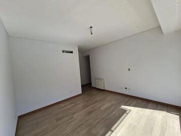 Departamento de 3 ambientes con cochera opicional a estrenar en Martinez