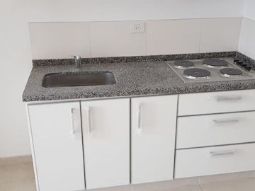 Departamento de 2 ambientes a estrenar con cochera en venta en Villa Pueyrredon
