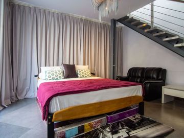 Villa Modern Minimalis 4 Kamar dekat Pantai Batu Belig