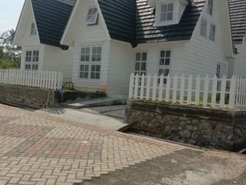 WARGA HALIM RUMAH EROPA 2 LANTAI SOLD 100 UNIT+ DI KAWASAN WISATA BOGOR CURUG