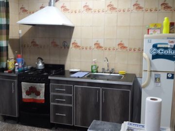 Casa PH en venta en Sarandi Oeste