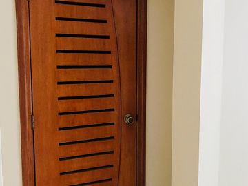 SE VENDE PENTHOUSE (DEPARTAMENTO) DE LUJO DE 3 DORMITORIOS, FULL AMOBLADO Y EQUIPADO EN EL MALECÓN SALINAS
