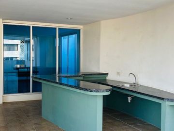 SE VENDE PENTHOUSE (DEPARTAMENTO) DE LUJO DE 3 DORMITORIOS, FULL AMOBLADO Y EQUIPADO EN EL MALECÓN SALINAS