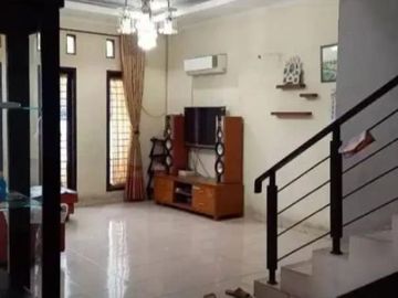 Disewakan Rumah di Duren Sawit - Jakarta Timur
