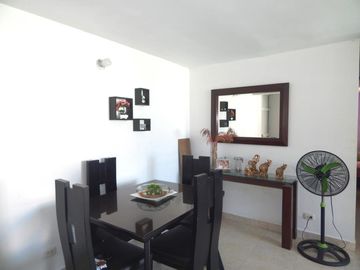 apartamento en venta en arboleda. Cod V82831