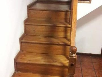 EXCELENTE TRÍPLEX CON AMPLIO FONDO LIBRE