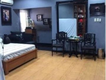 Rumah 2 Lantai, Hook, Semi Furnished, 3 menitan ke Cinere Mall