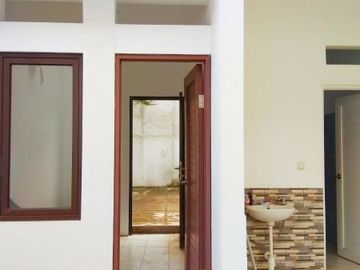 Rumah di Sukmajaya, 1Lt, Hal. Luas, Strategis di Kamboja Ry
