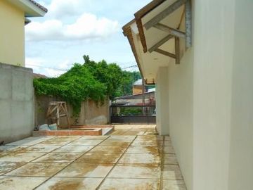 Rumah di Sukmajaya, 1Lt, Hal. Luas, Strategis di Kamboja Ry