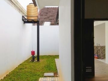 Rumah di Sukmajaya, 1Lt, Hal. Luas, Strategis di Kamboja Ry