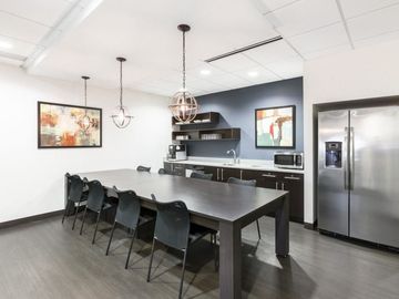All-inclusive access to professional office space for 4 persons in Regus Tempo Scan