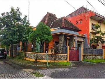 Rumah Hook Luas 148 di Borobudur Sukarno Hatta Malang