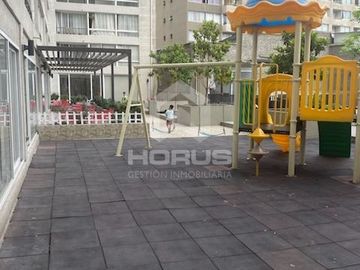 A pasos del metro Hospitales