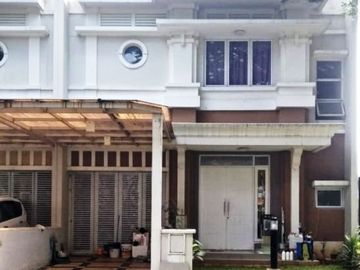 Rumah Dekat Club House Cluster Vernonia Summarecon Bekasi