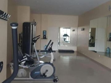 EXCELENTE DEPARTAMENTO CON PISCINA Y COCHERA DE 4 AMBIENTES