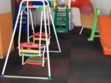 EXCELENTE DEPARTAMENTO CON PISCINA Y COCHERA DE 4 AMBIENTES