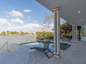 MAJESTUOSA RESIDENCIA EN VENTA EN LAGOS DEL SOL, CANCUN, Q.