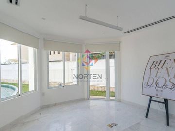 MAJESTUOSA RESIDENCIA EN VENTA EN LAGOS DEL SOL, CANCUN, Q.