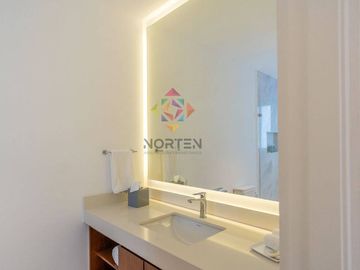 MAJESTUOSA RESIDENCIA EN VENTA EN LAGOS DEL SOL, CANCUN, Q.