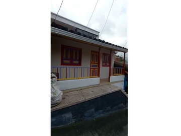 SE VENDE CASA CAMPESTRE EN FILANDIA