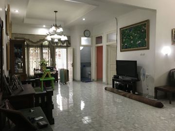 RUMAH LUAS POSISI HOOK SIAP HUNI DALAM PERUMAHAN DI GALAXY BEKASI