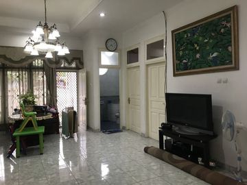 RUMAH LUAS POSISI HOOK SIAP HUNI DALAM PERUMAHAN DI GALAXY BEKASI