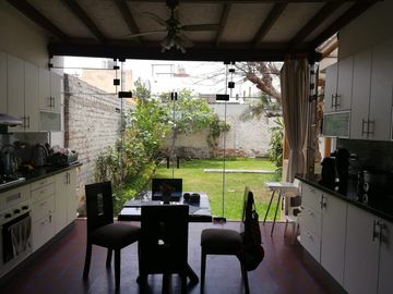 HERMOSA CASA, GRAN TAMAÑO EN ZONA EXLUSIVA DE JESUS MARIA