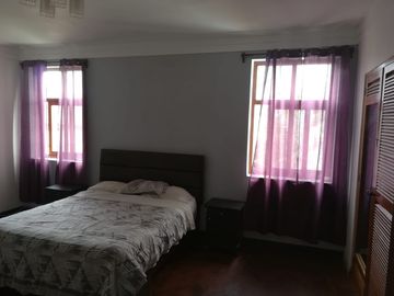 HERMOSA CASA, GRAN TAMAÑO EN ZONA EXLUSIVA DE JESUS MARIA