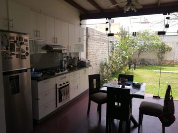 HERMOSA CASA, GRAN TAMAÑO EN ZONA EXLUSIVA DE JESUS MARIA