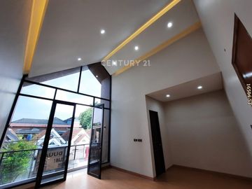 Dijual Rumah 2 Lantai Brand New Di Graha Raya