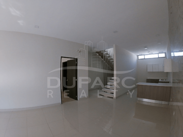 Casa tipo Townhouse de 3 niveles en la Calle 35 Col. Cuauhtémoc, CME