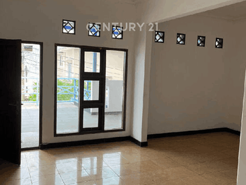 Rumah Rapi 2 Lt Di Duta Bumi Harapan Indah Bekasi