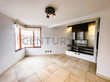 CASA DE 4 PISOS EN VENTA