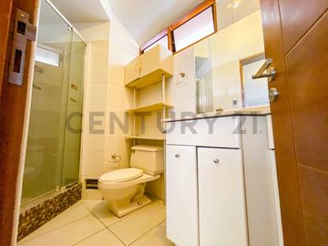 CASA DE 4 PISOS EN VENTA