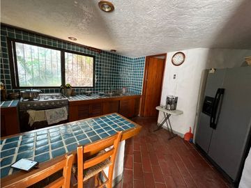 CASA EN VENTA A ORILLA DEL LAGO 