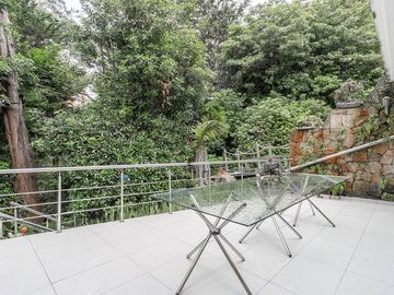 casa en venta en bosque de pinos-usaquén. Cod V5282