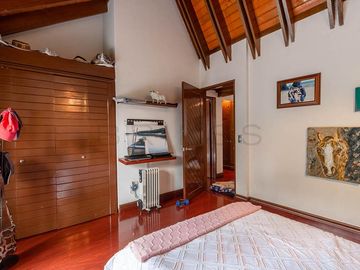 casa en venta en bosque de pinos-usaquén. Cod V5282